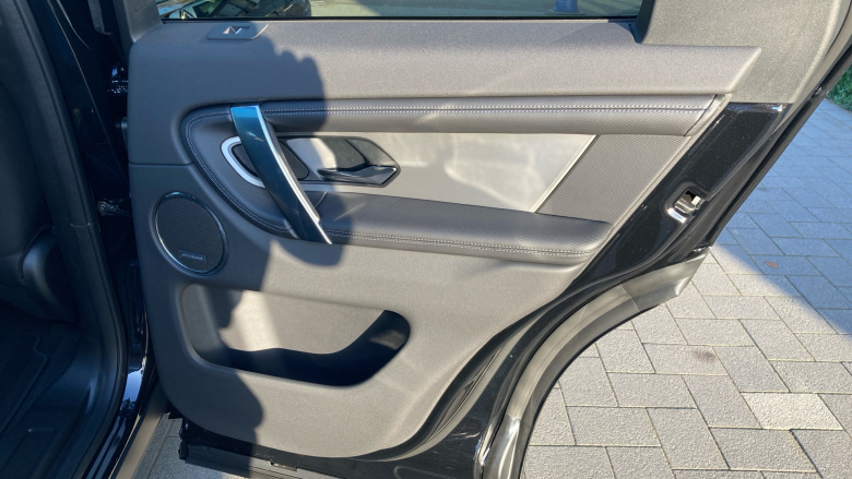 Land Rover Discovery Sport 1.5 P270e Dynamic SE 5dr Auto [5 Seat] Station Wagon